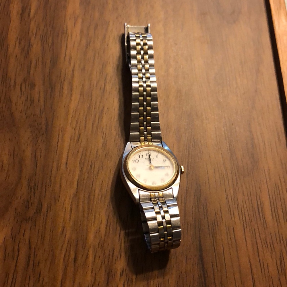 GUC Seiko watch - gold and silver - size small